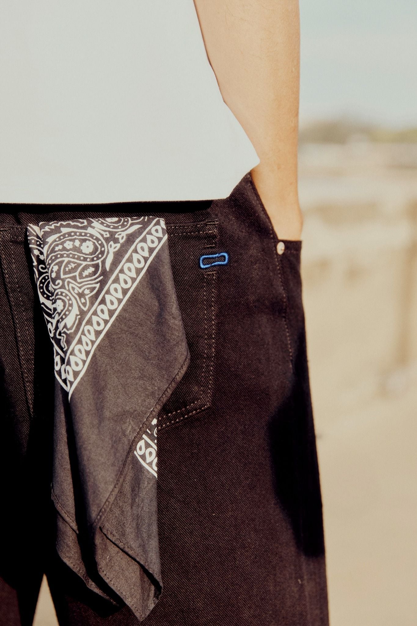 Quần Jean Straight Grand Words Black * Én Col 25