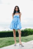 Đầm Ngắn Ivory Strapless Ruffle