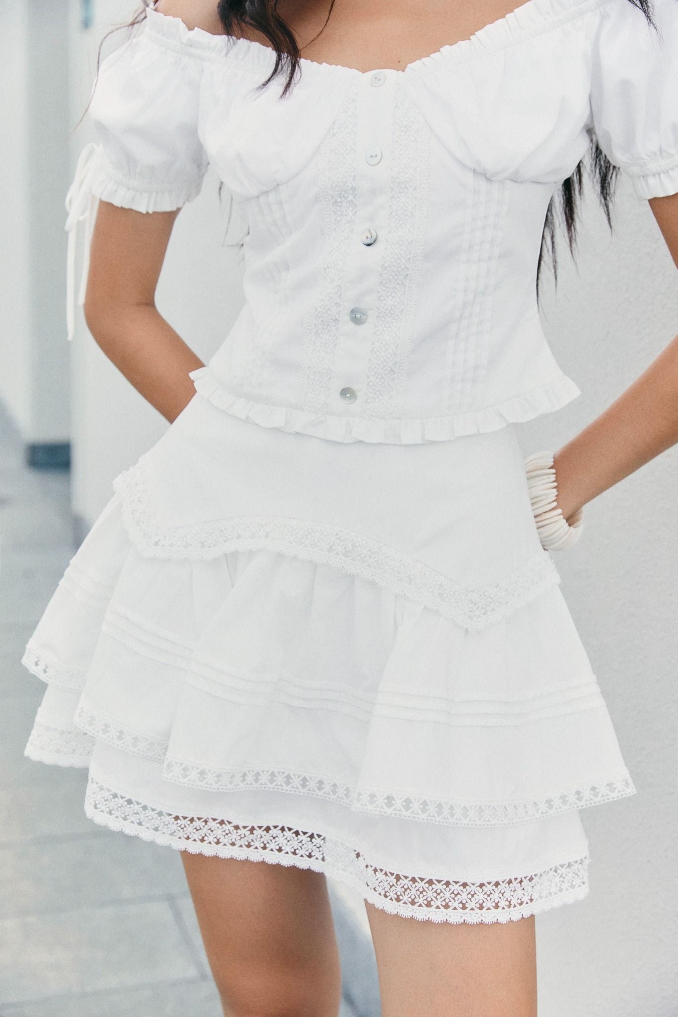 Áo Off Shoulder Lacey Impress