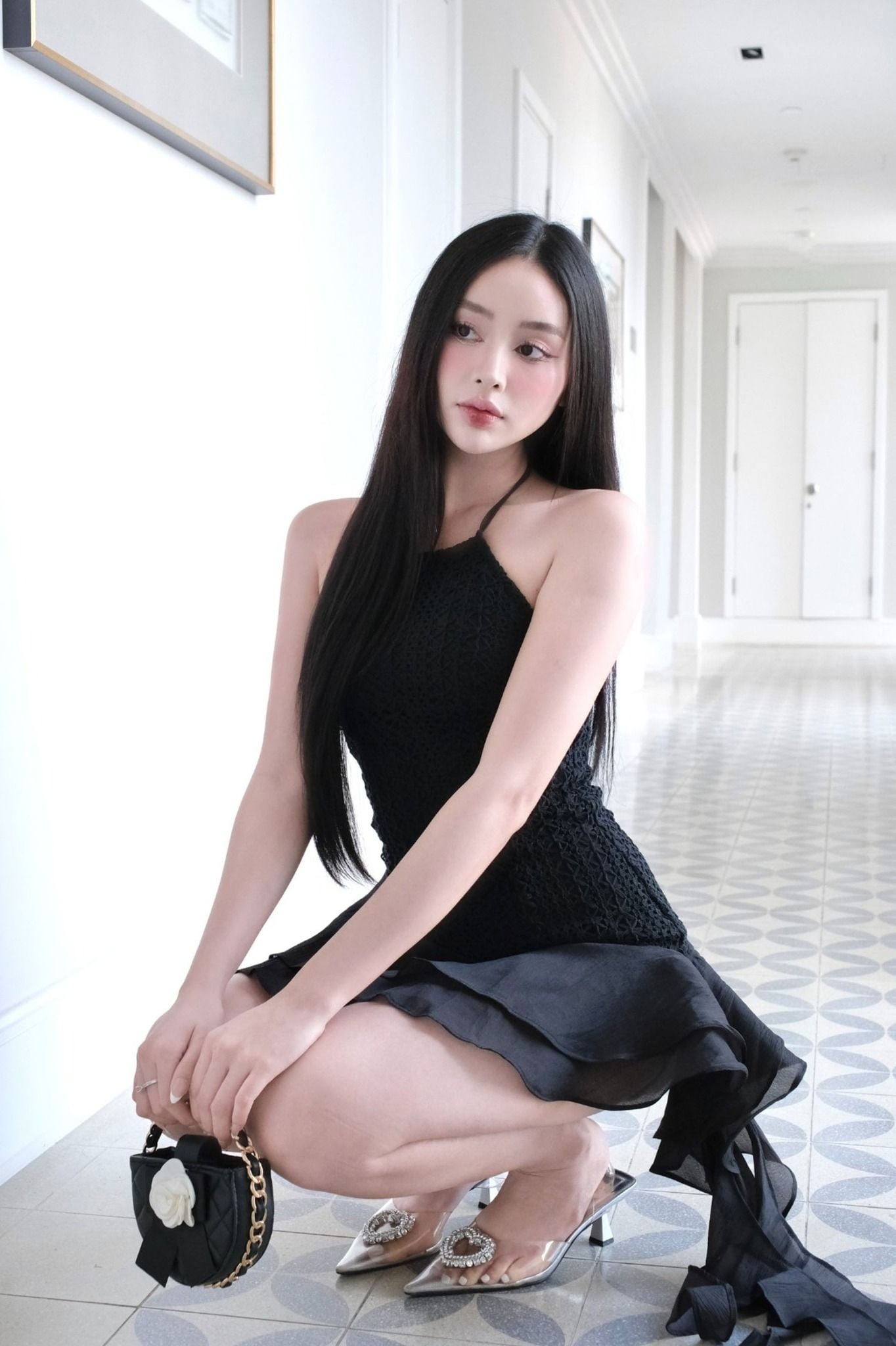 Đầm Ngắn Halter Lacenet