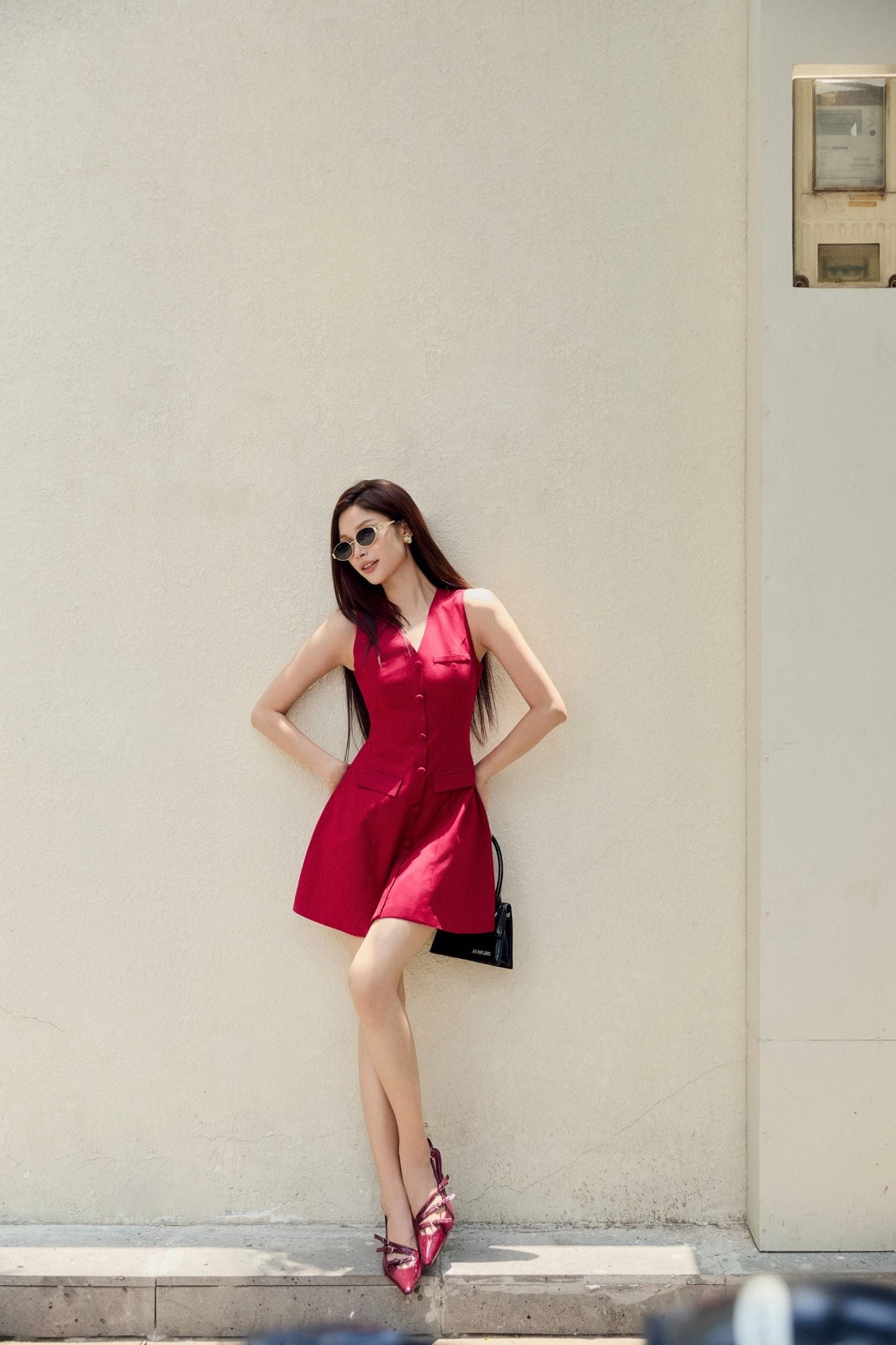  Đầm Ngắn Linen Vneck Buttons 