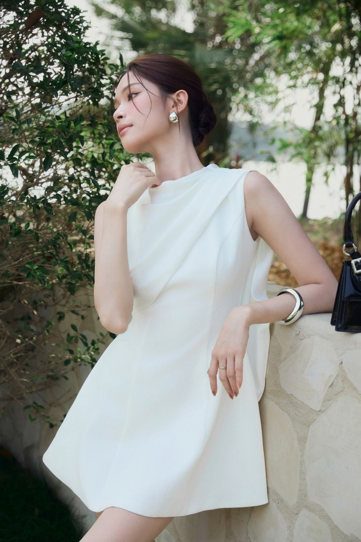Đầm Ngắn Diag Shoulder Gentle