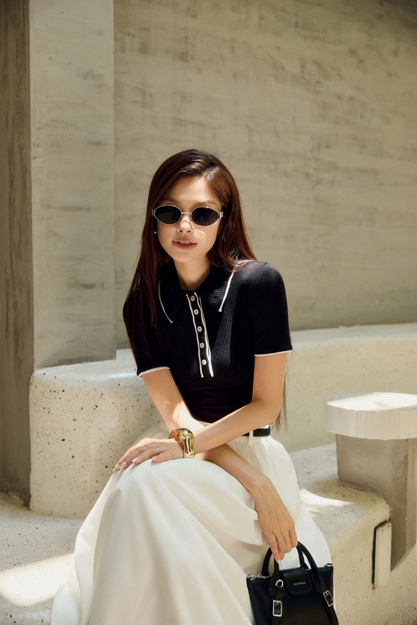 Áo Collar Cord Body Black White