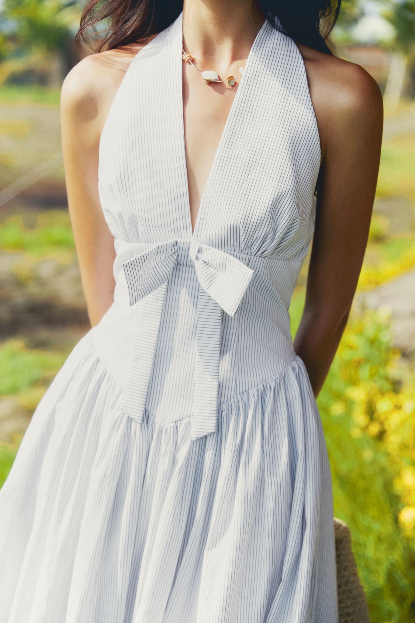 Đầm Dài Halter Frontbow Elegant