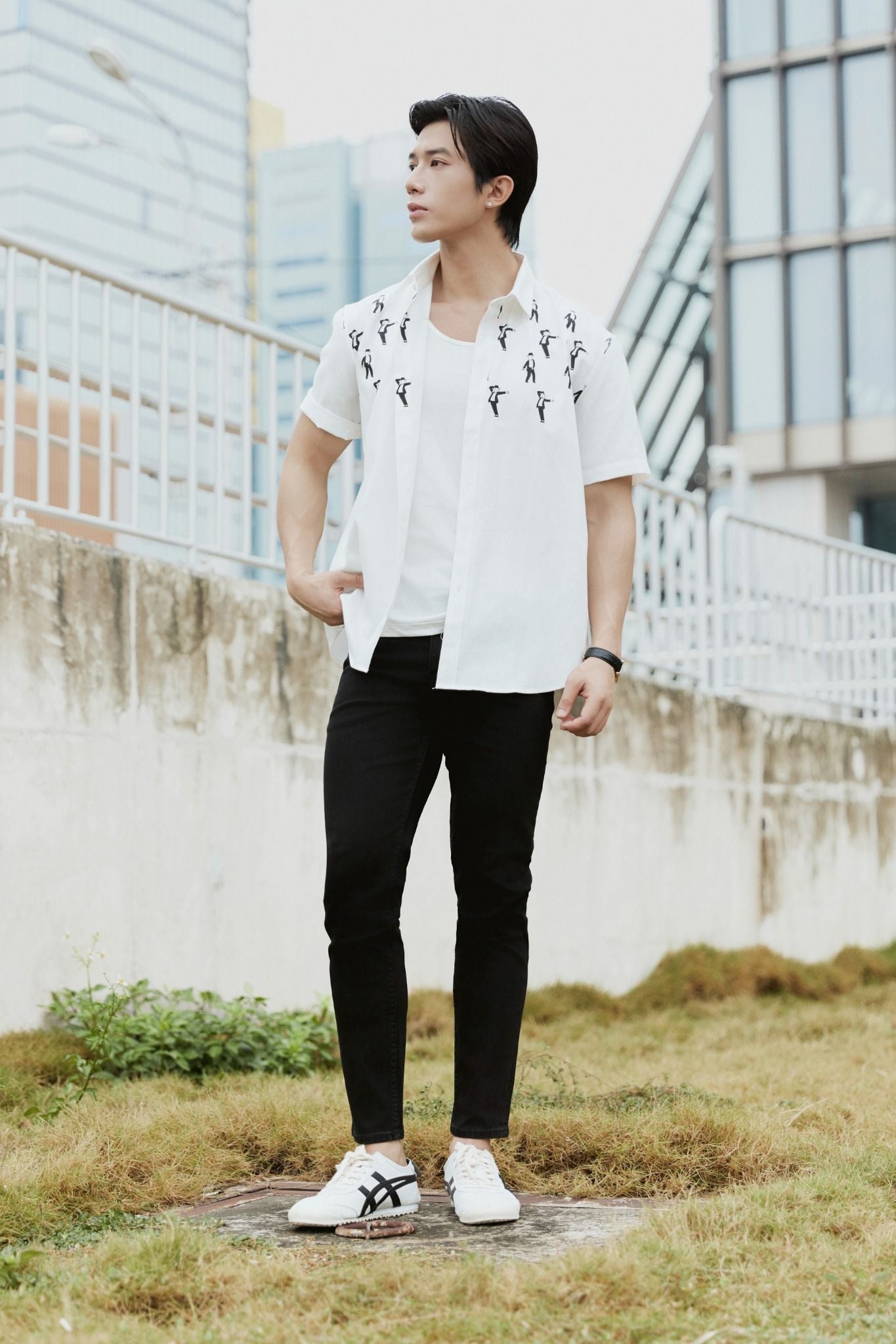 Quần Jean Slim Essential The Black