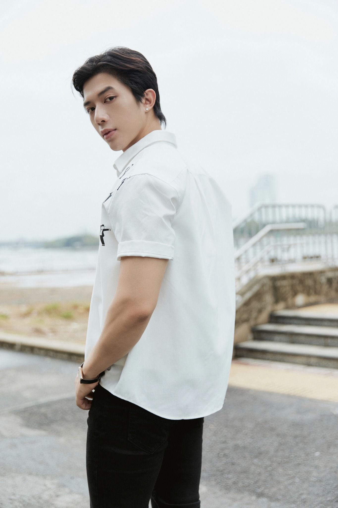 Quần Jean Slim Essential The Black