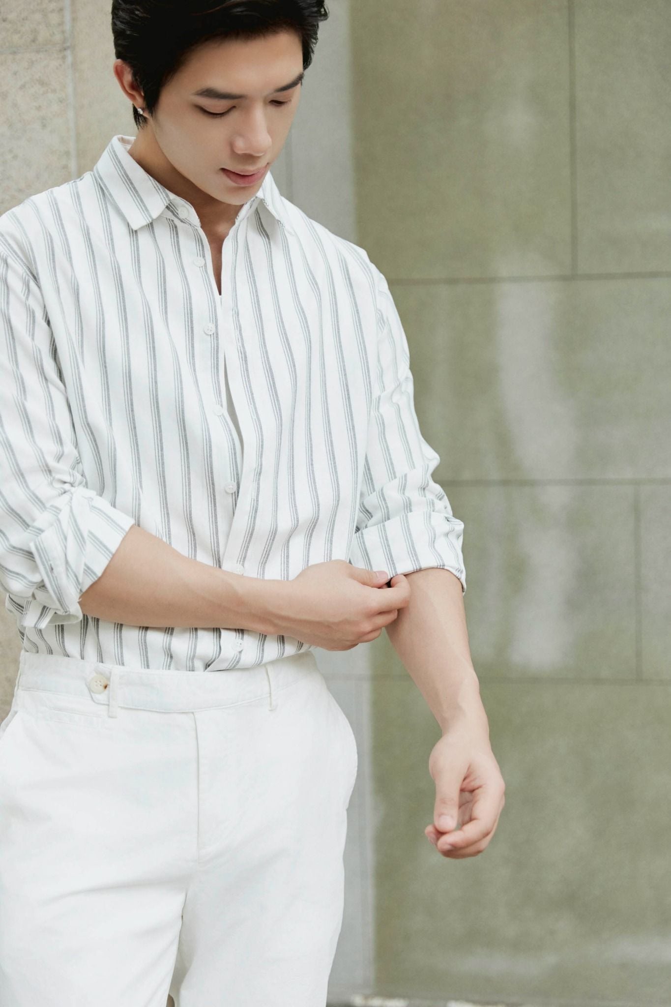 Áo Sơ Mi Vertical Stripes