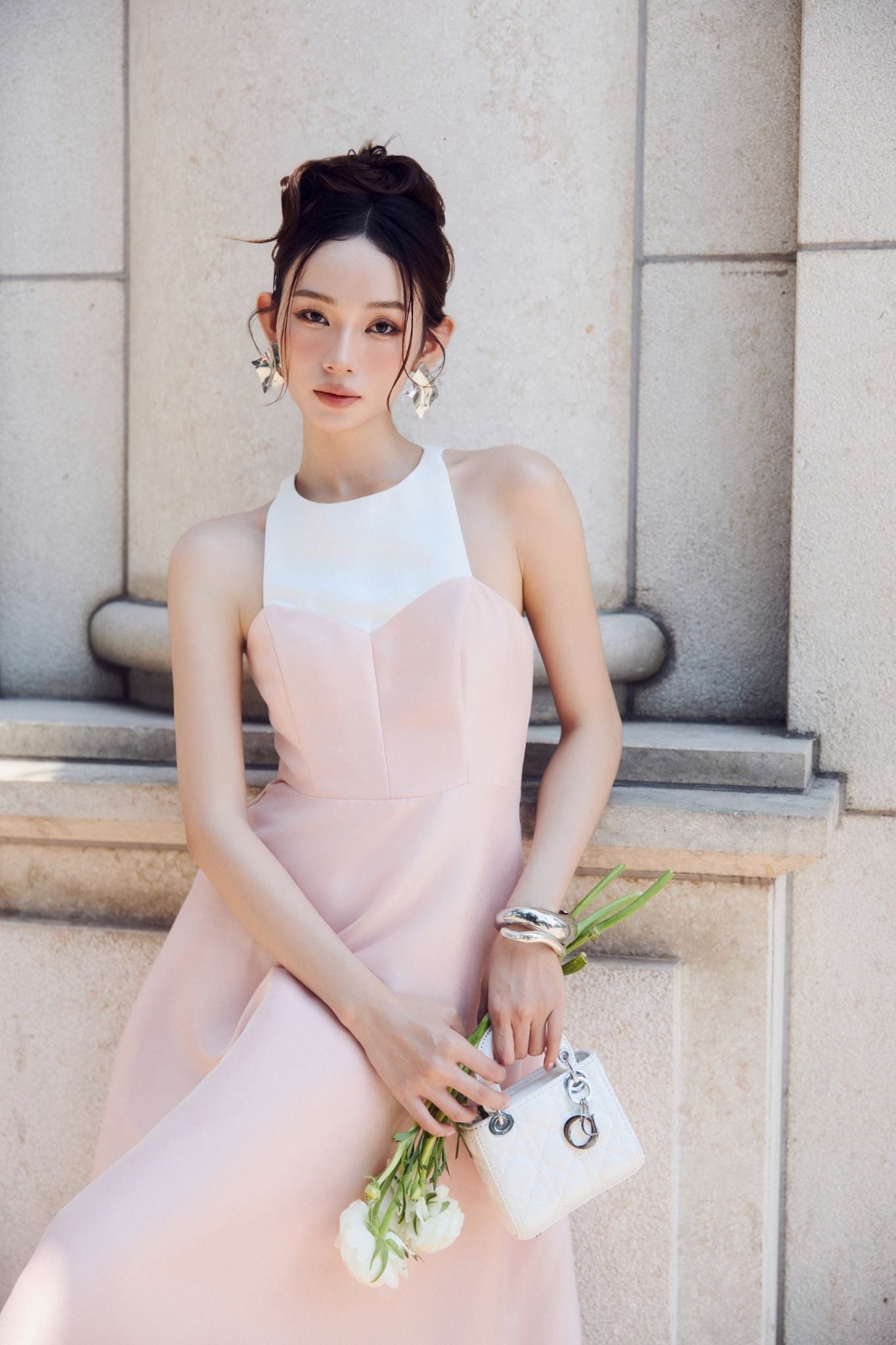  Đầm Dài White Top Sleeveless Gown 