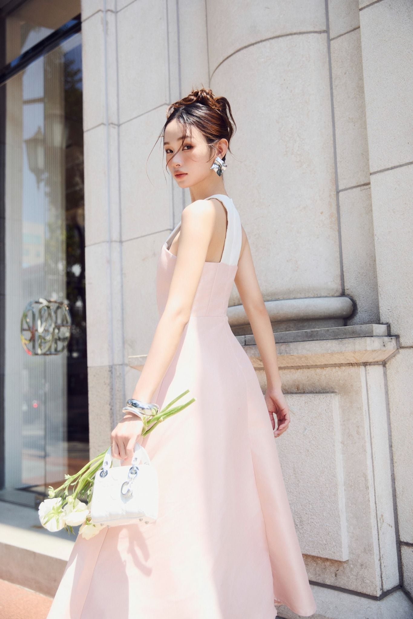  Đầm Dài White Top Sleeveless Gown 
