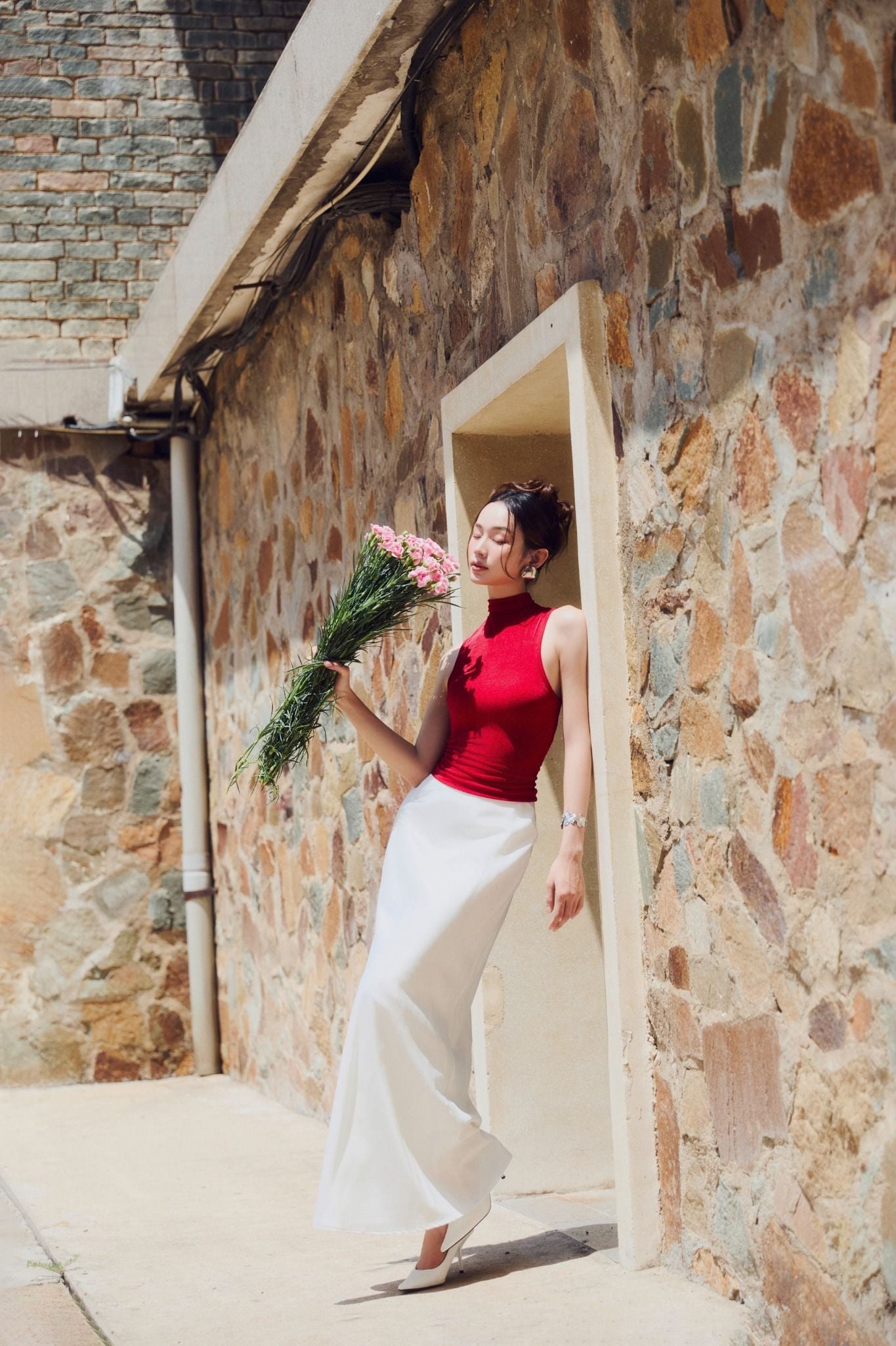  Áo Highneck Sleeveless Black Red 