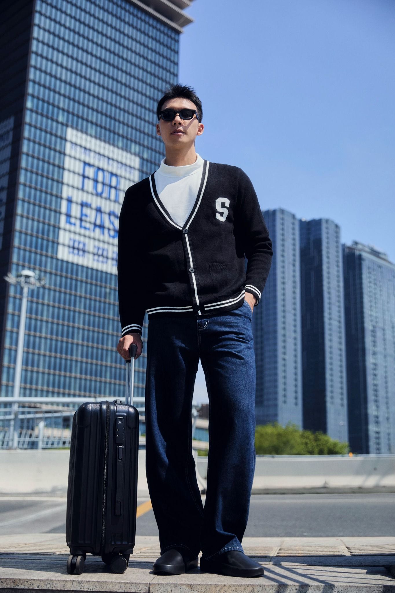 Quần Jean Straight Indigo Classic