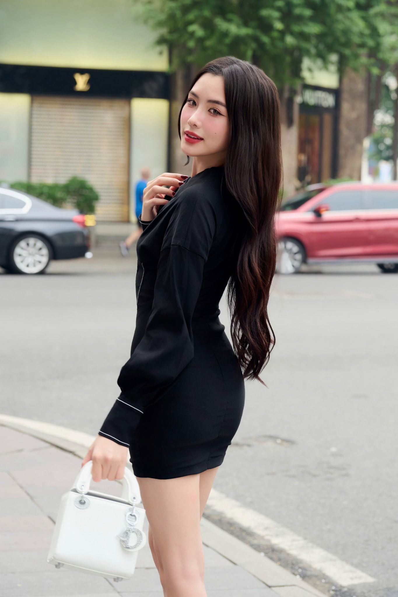  Đầm Ngắn Long Sleeves Corset Form 