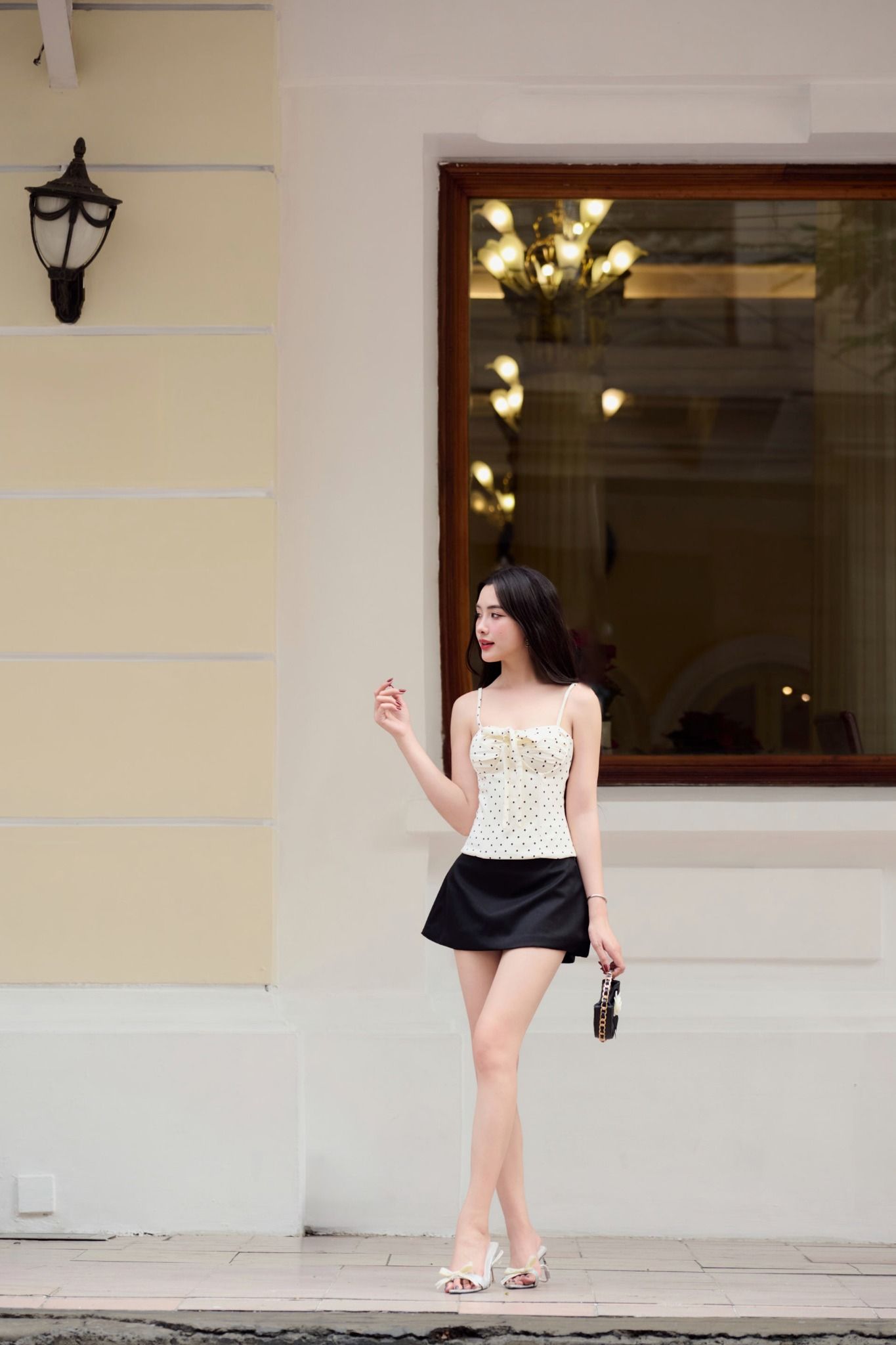 Chân Váy Ngắn Black White Plain