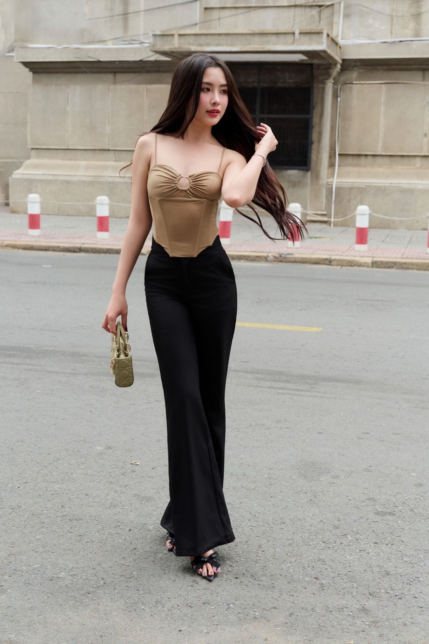 Quần Dài Flare Plain Black White