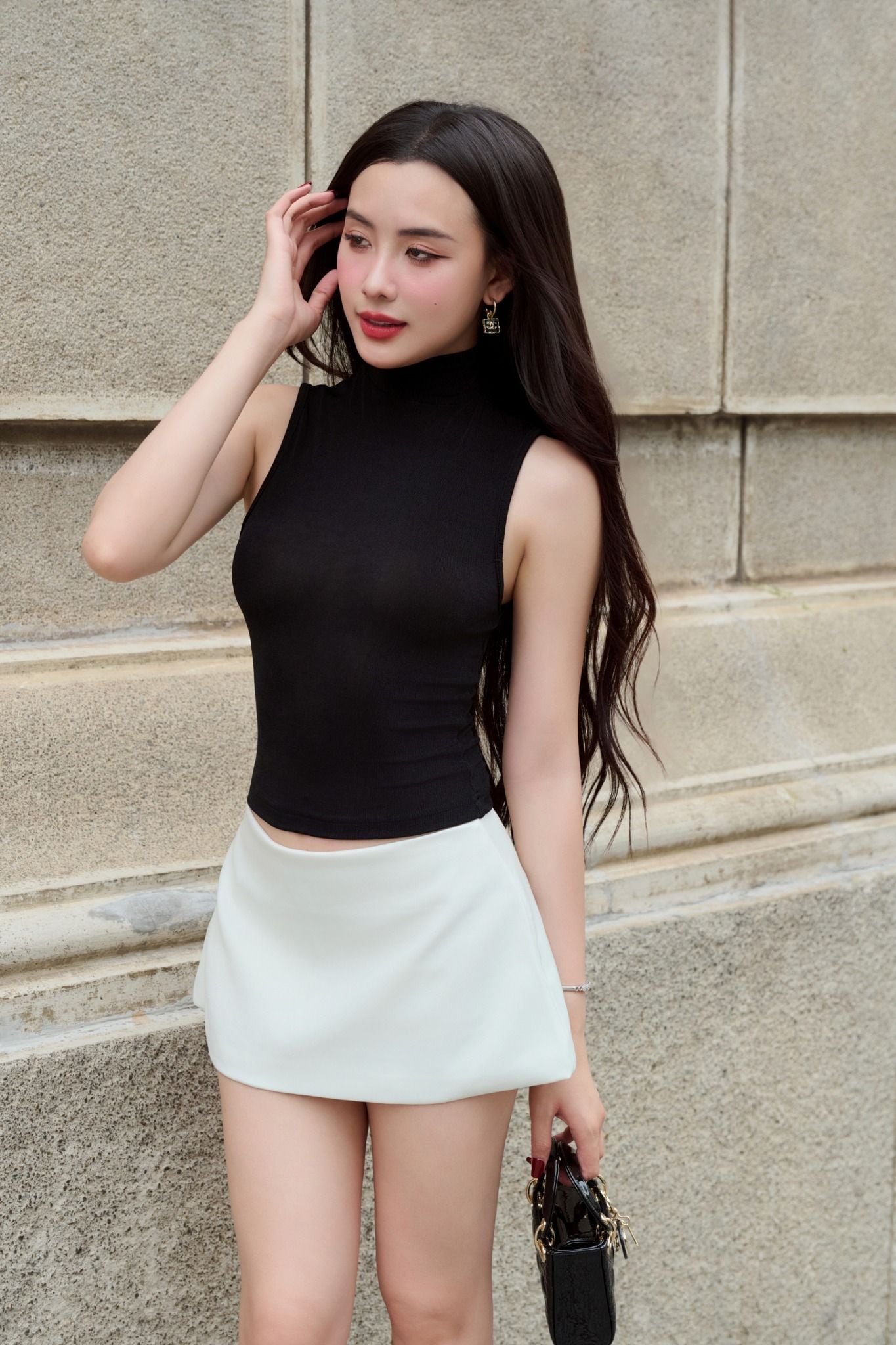 Áo Highneck Sleeveless Black Red