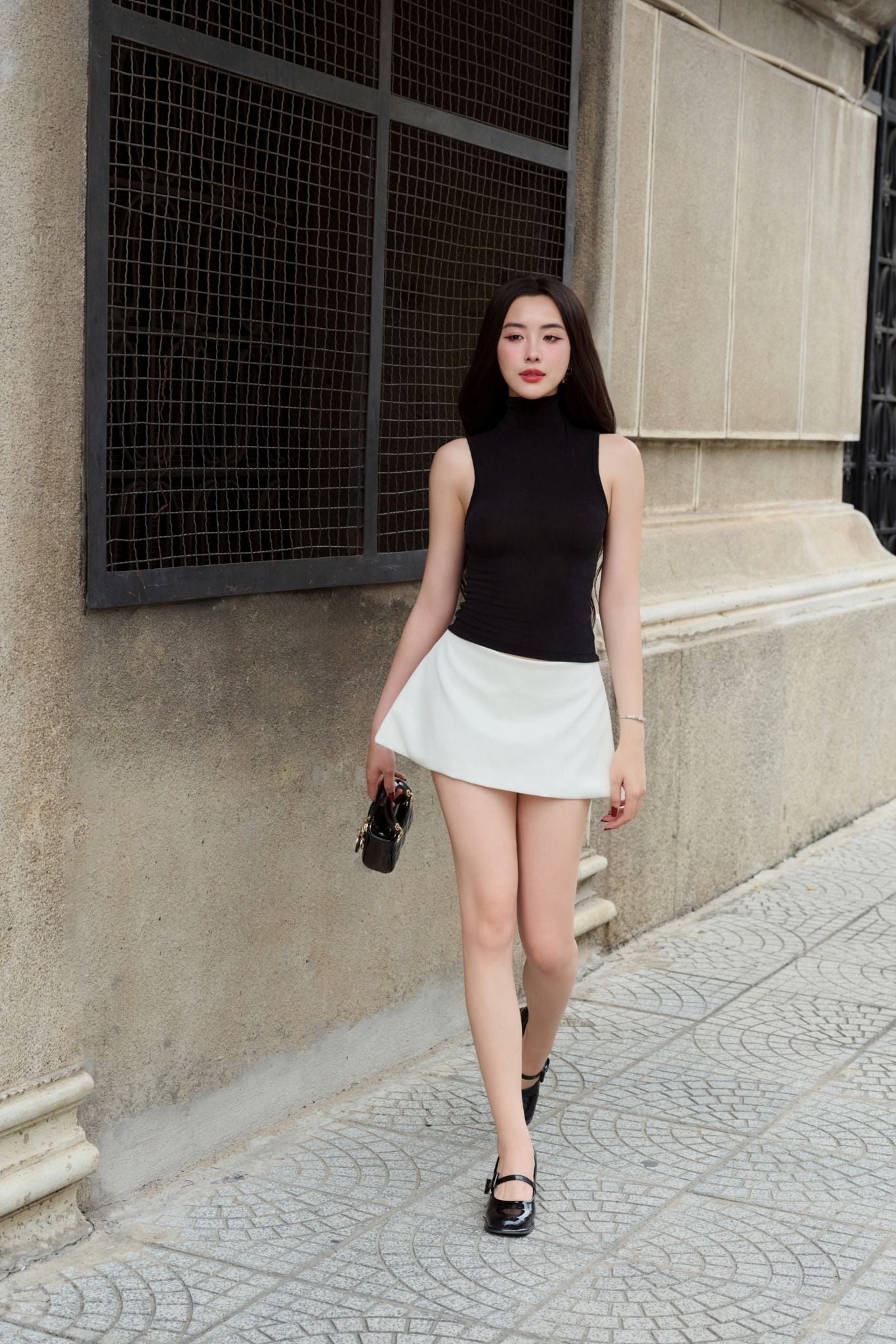 Áo Highneck Sleeveless Black Red