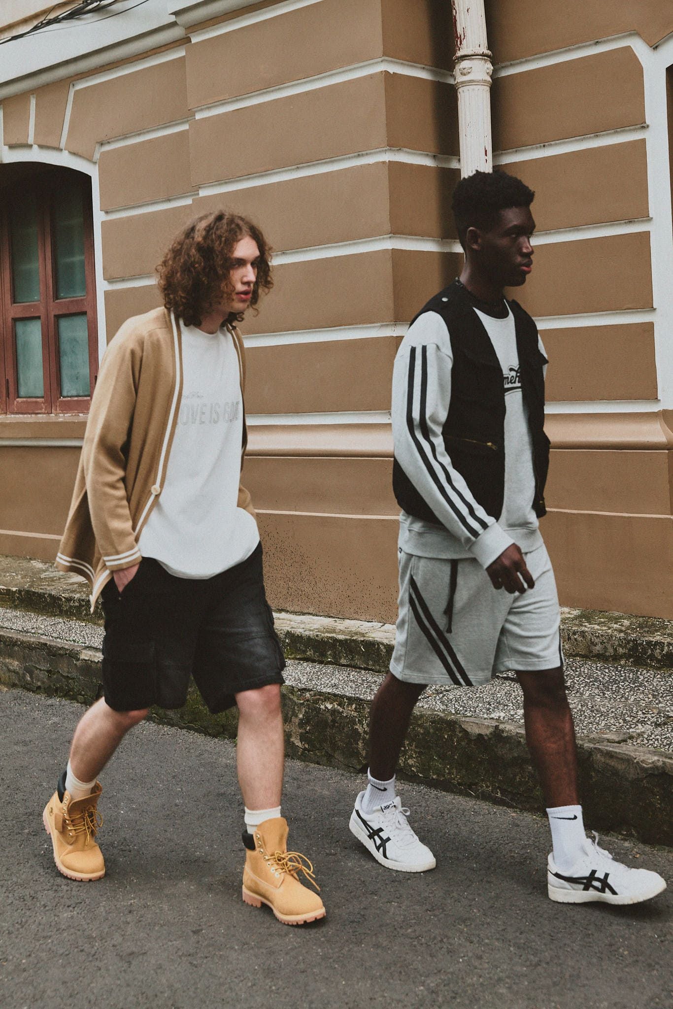 Áo Thun Love Is Good 360GSM