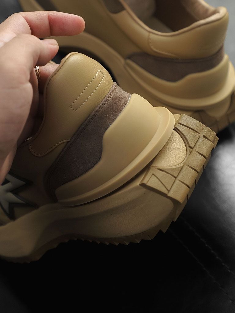 Giày Square Sole Lighting Brown