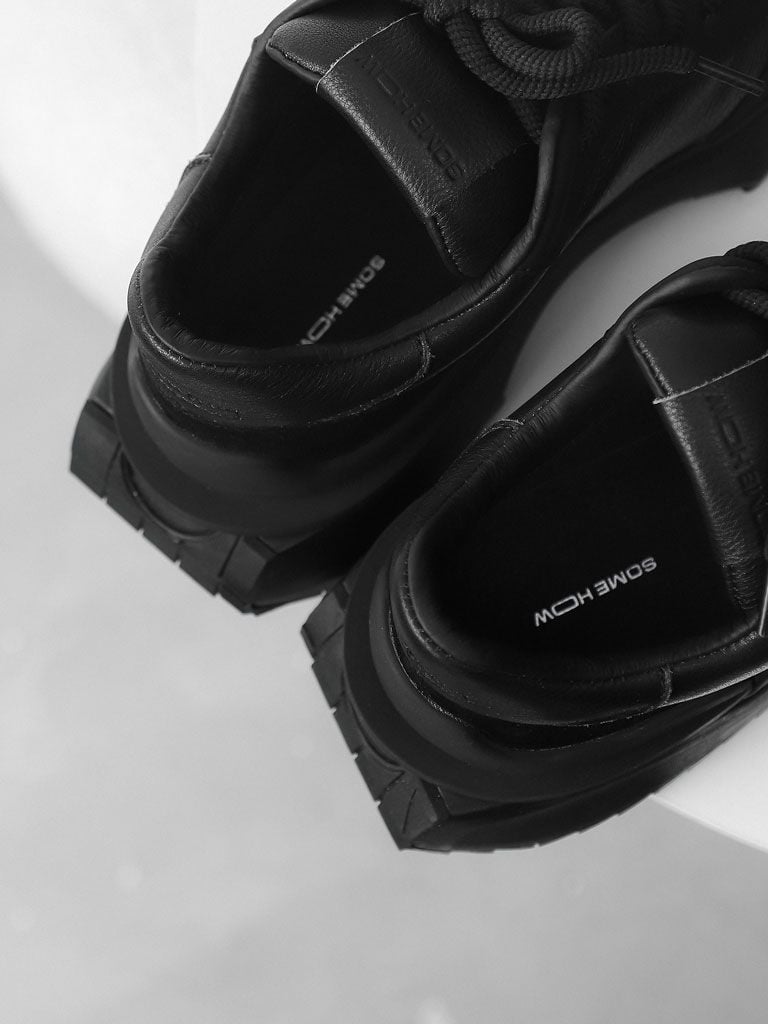 Giày Square Sole Lighting Black