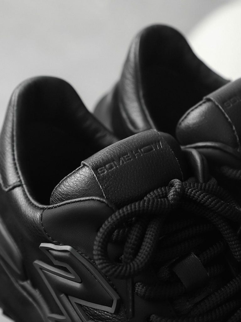 Giày Square Sole Lighting Black