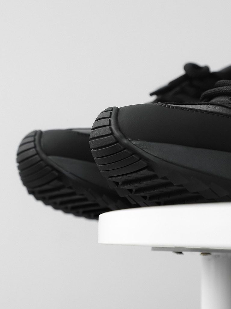 Giày Square Sole Lighting Black