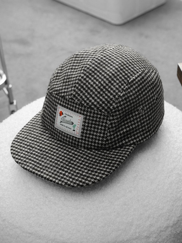 Nón Neutral Snapback Style