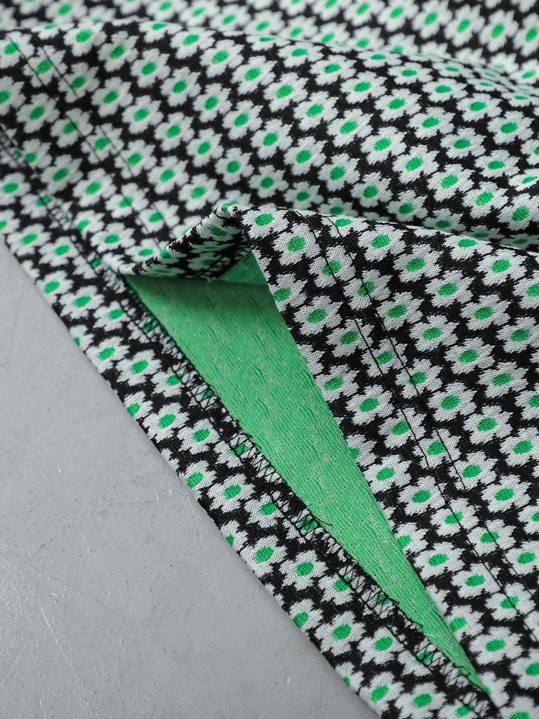 Áo Thun Mini Flowers Greentone