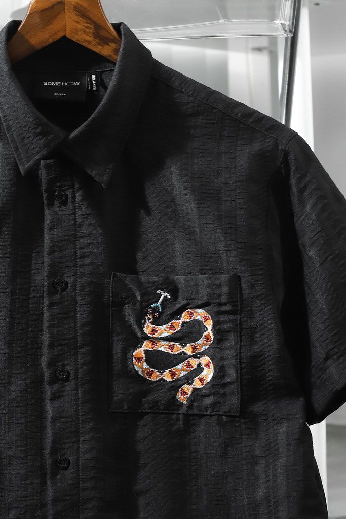 Áo Sơ Mi Layering Black VS