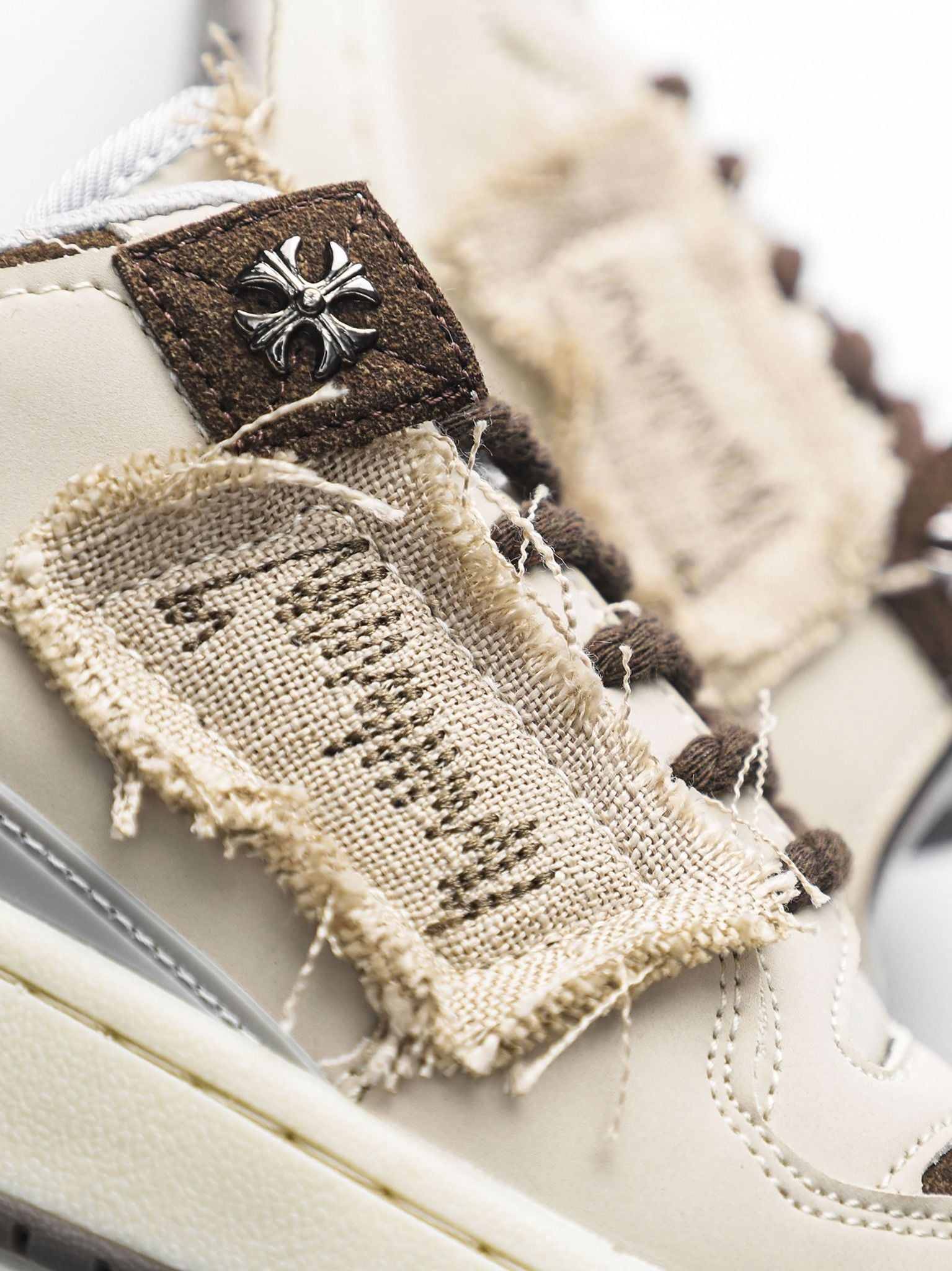 Giày Brown Cream Pattern