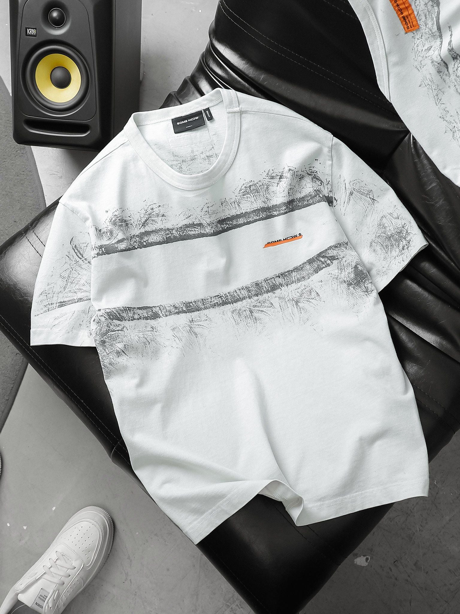 Áo Thun Boxy Smoke Effect Orange Label