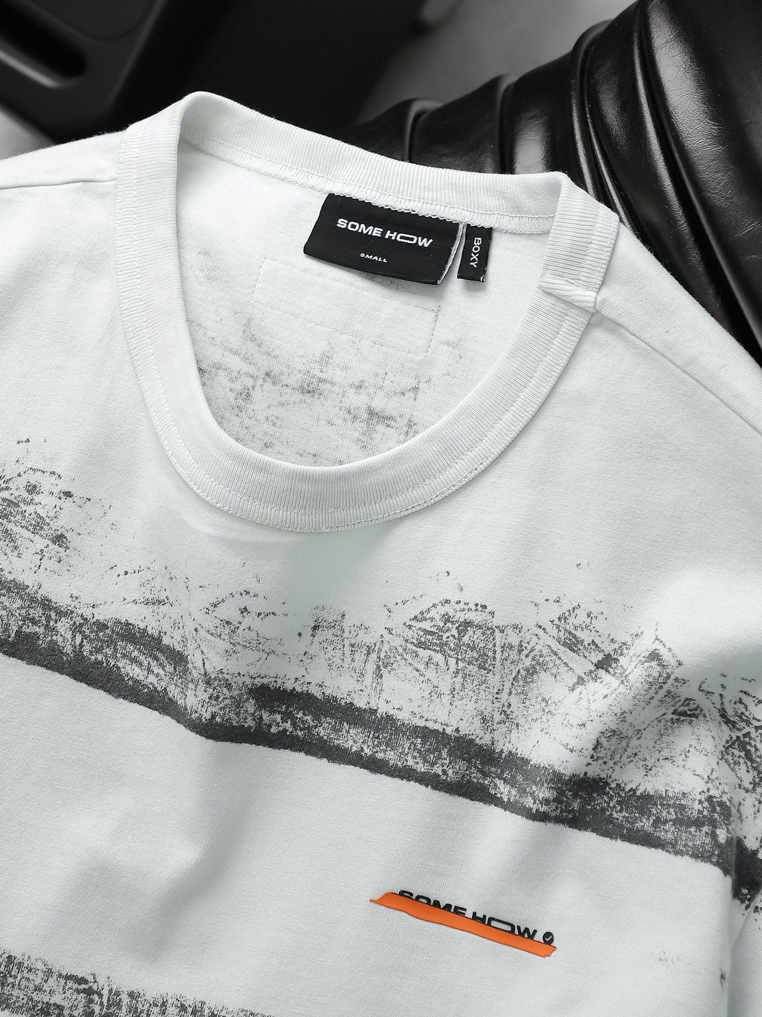 Áo Thun Boxy Smoke Effect Orange Label