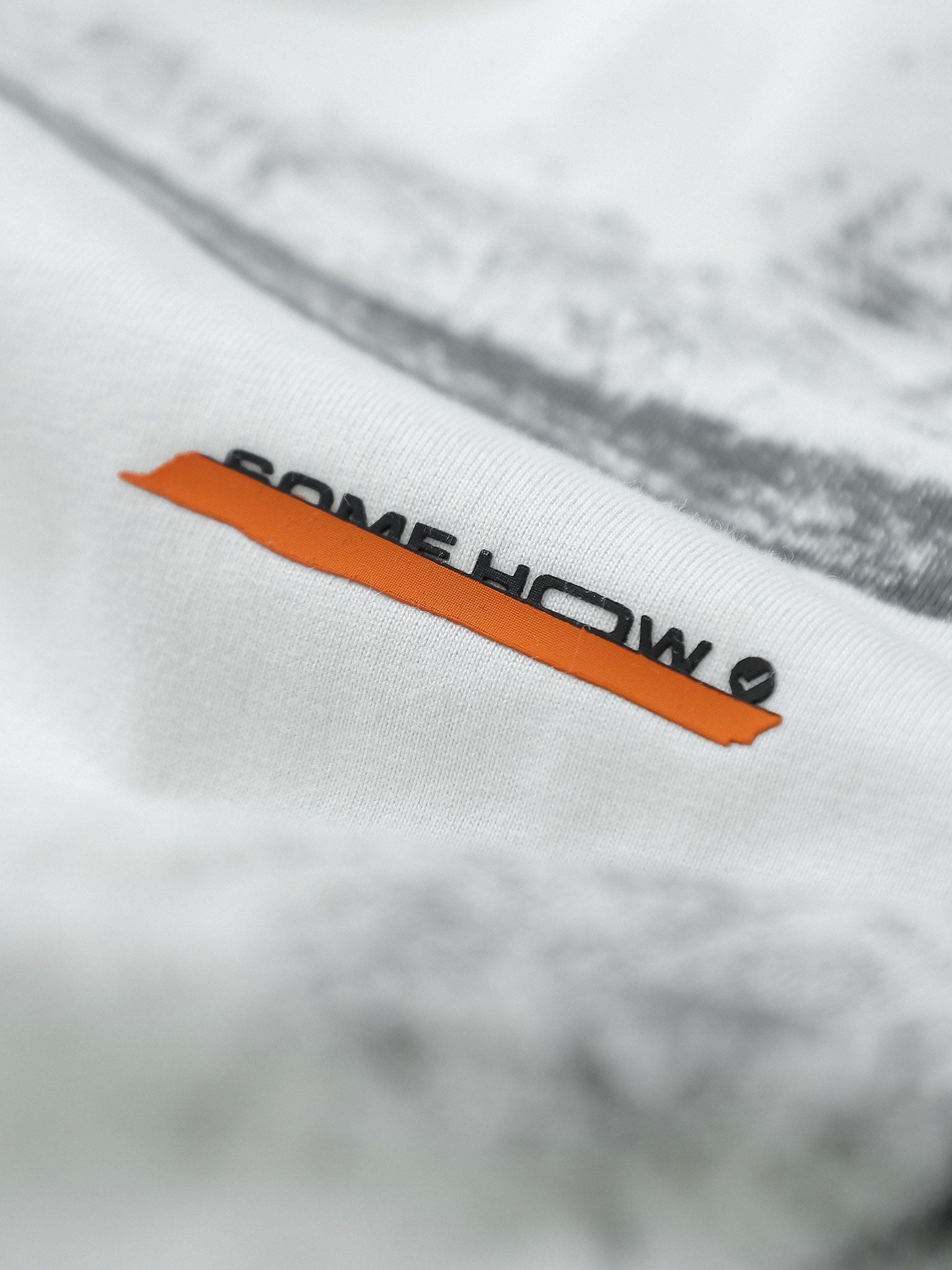 Áo Thun Boxy Smoke Effect Orange Label