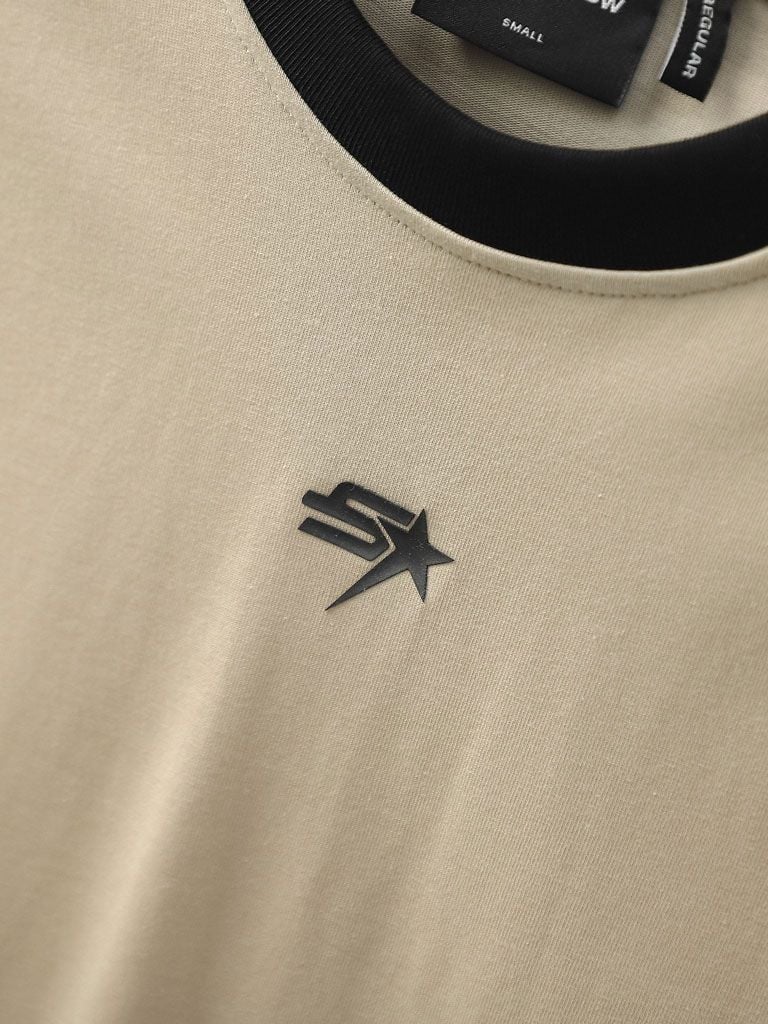 Áo Thun Pattern Shoulder Side