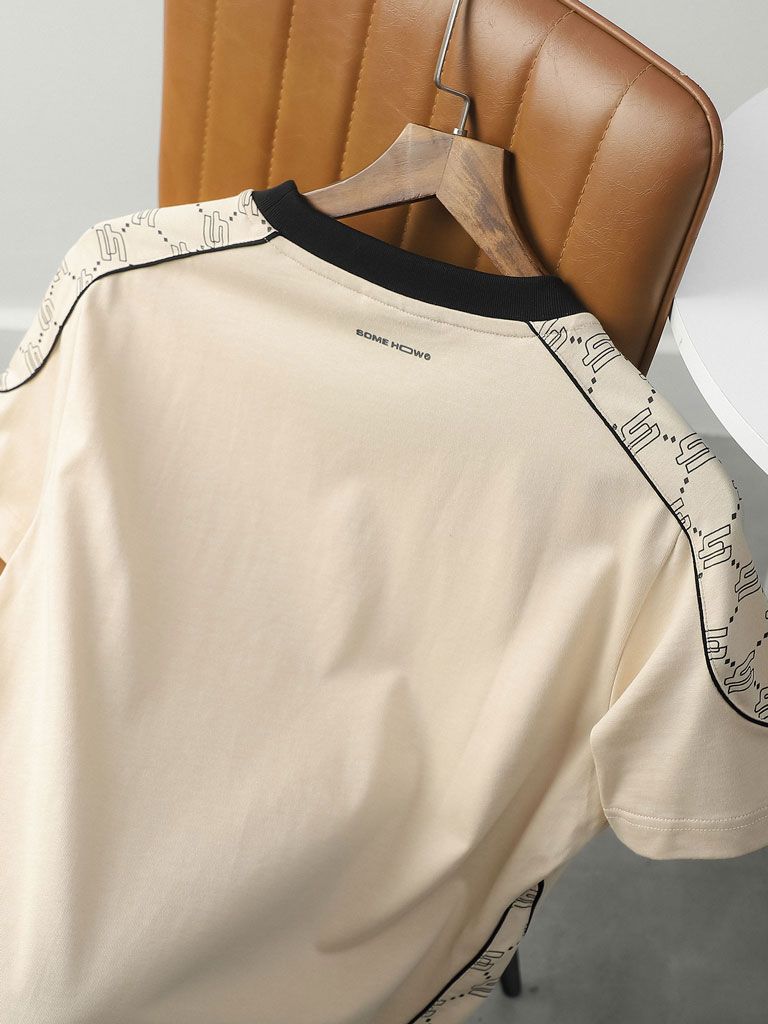 Áo Thun Pattern Shoulder Side