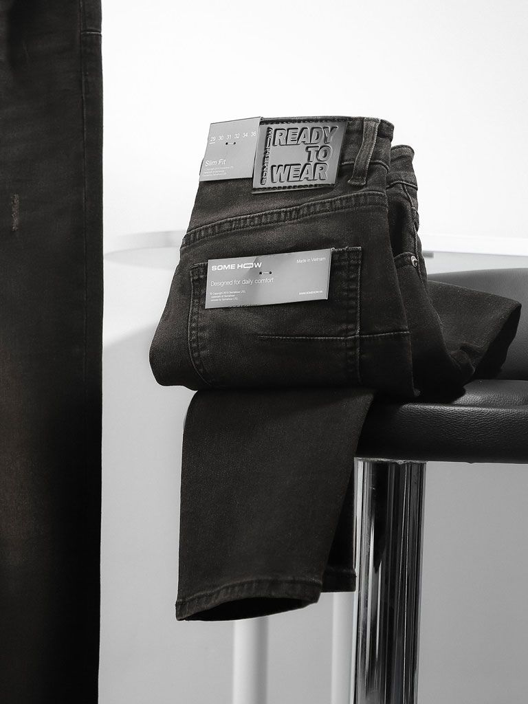 Quần Jean Slim Chainrip Tropical Black