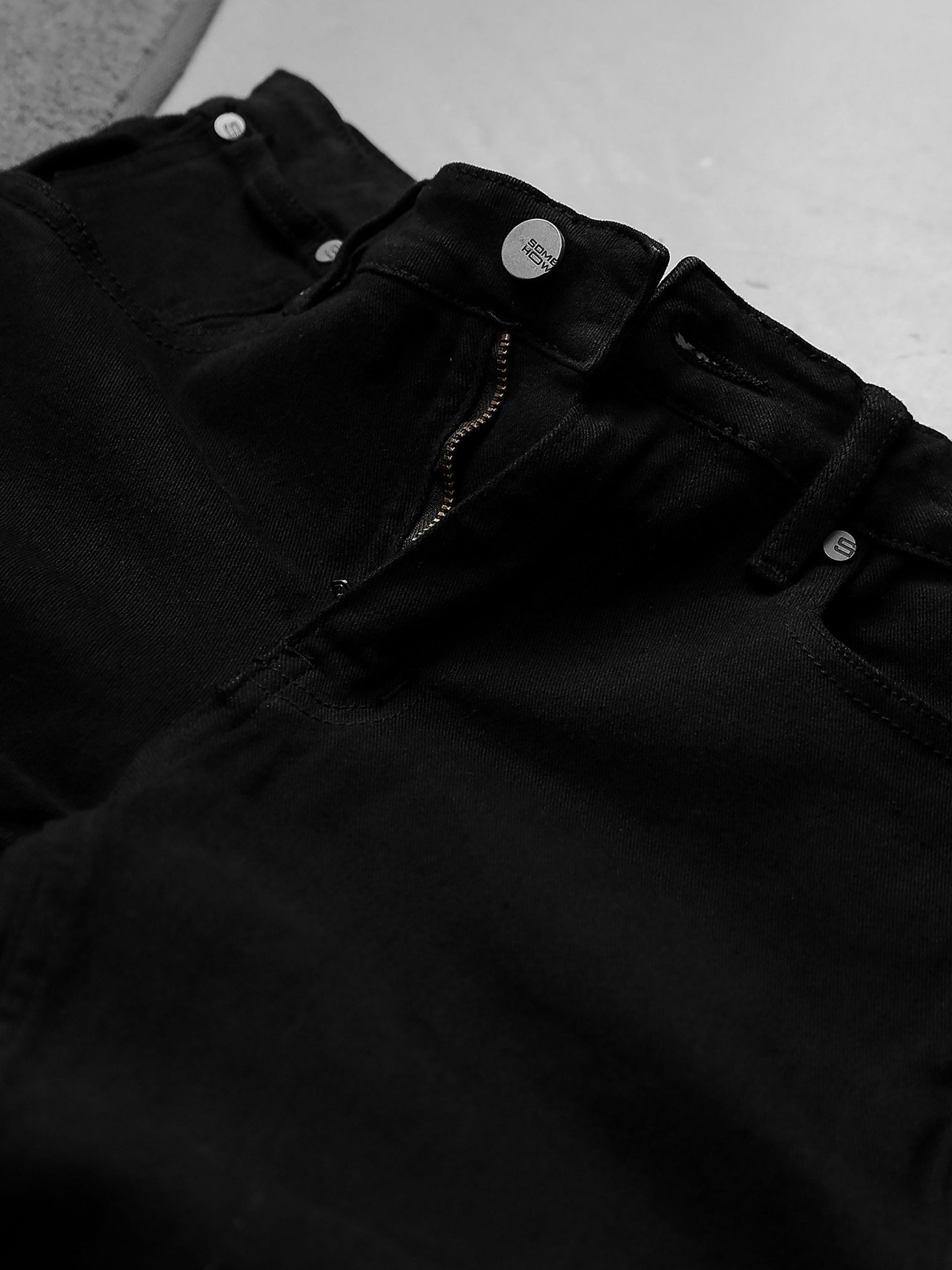 Quần Jean Slim Black Basic