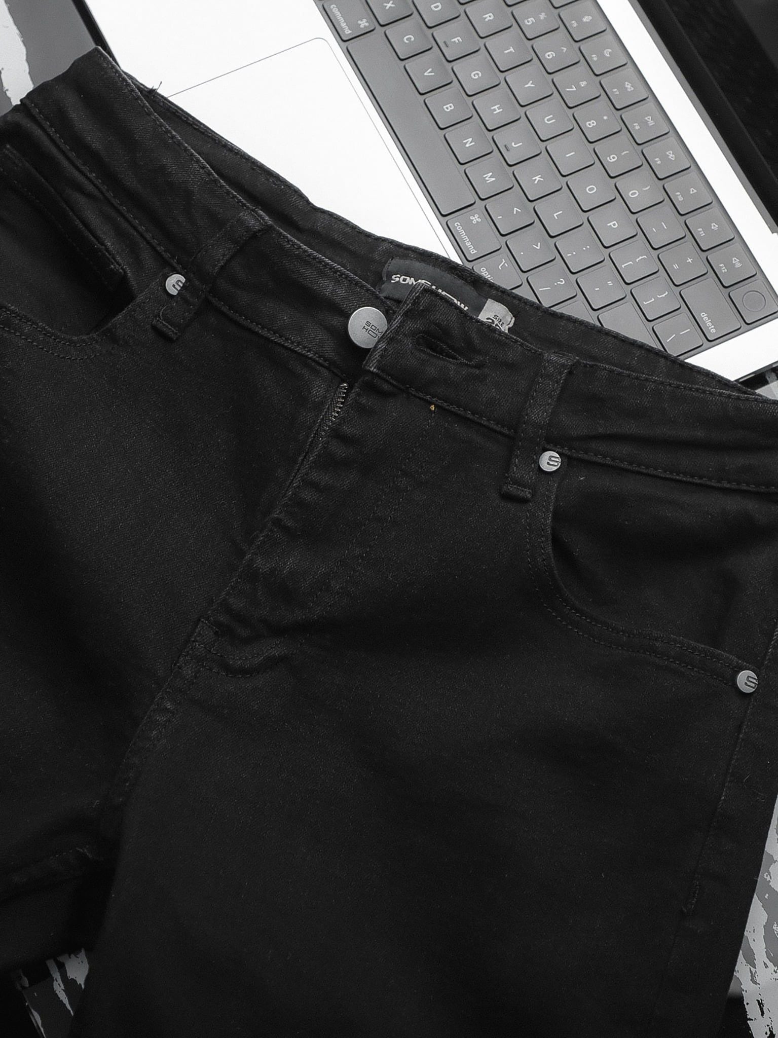 Quần Jean Skinny Light Cut Black