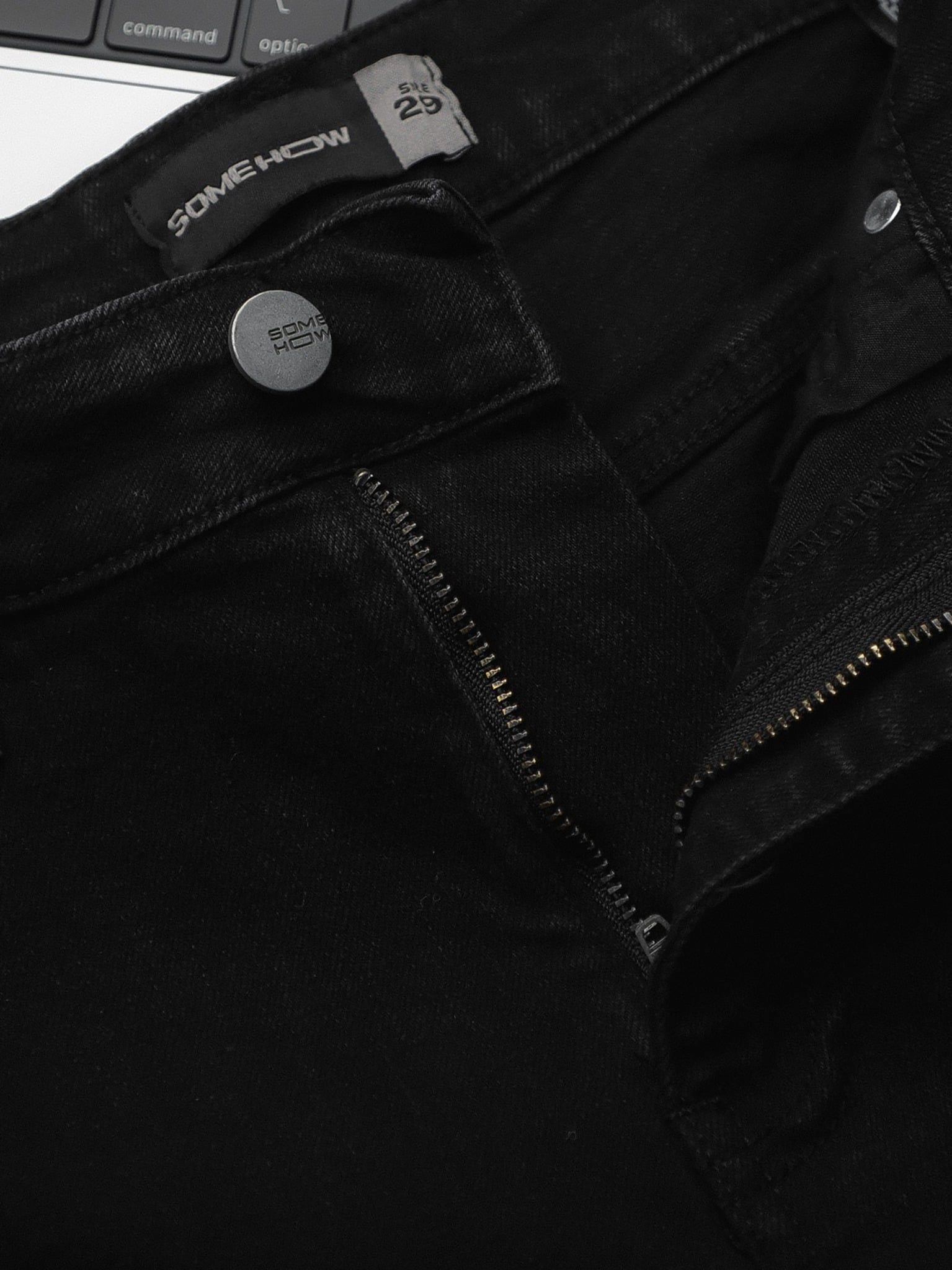 Quần Jean Skinny Light Cut Black