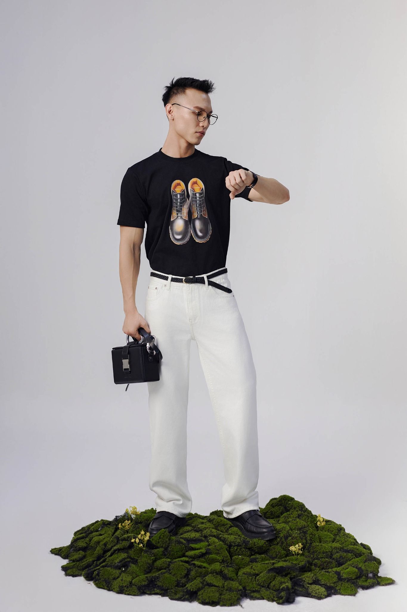 Áo Thun Camplife The Shoes Black 360GSM