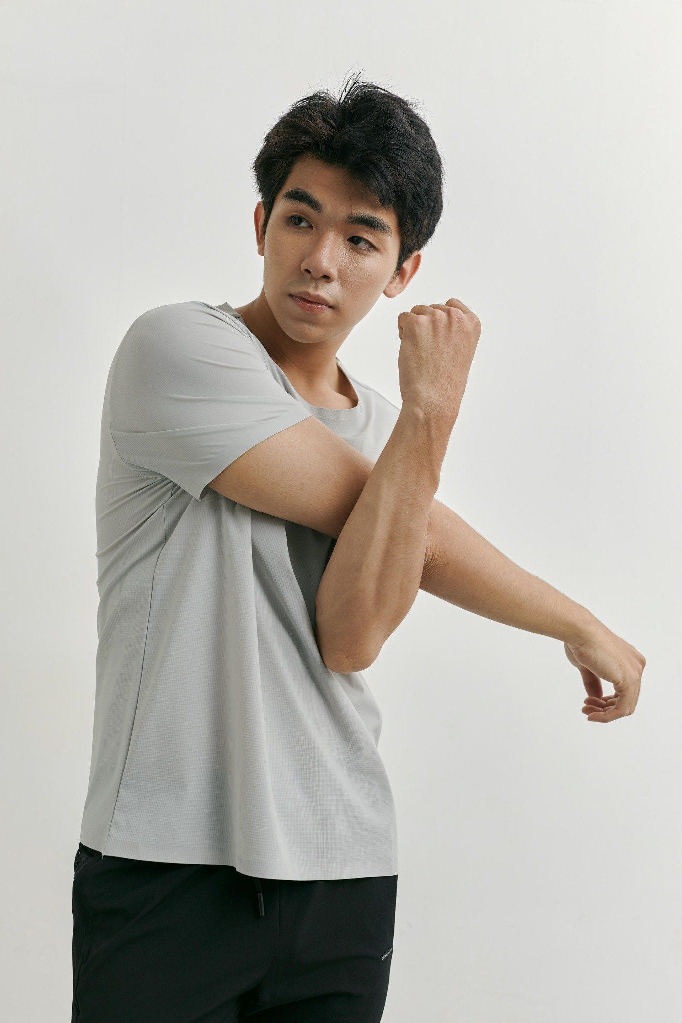 Áo Thun Slim Seamless Basic