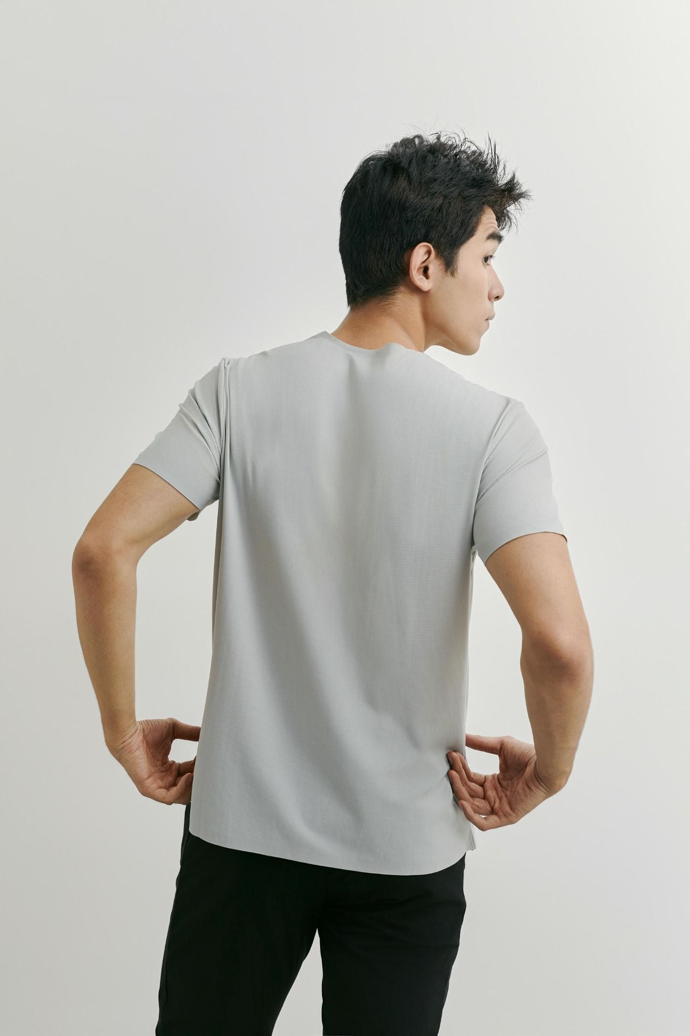 Áo Thun Slim Seamless Basic