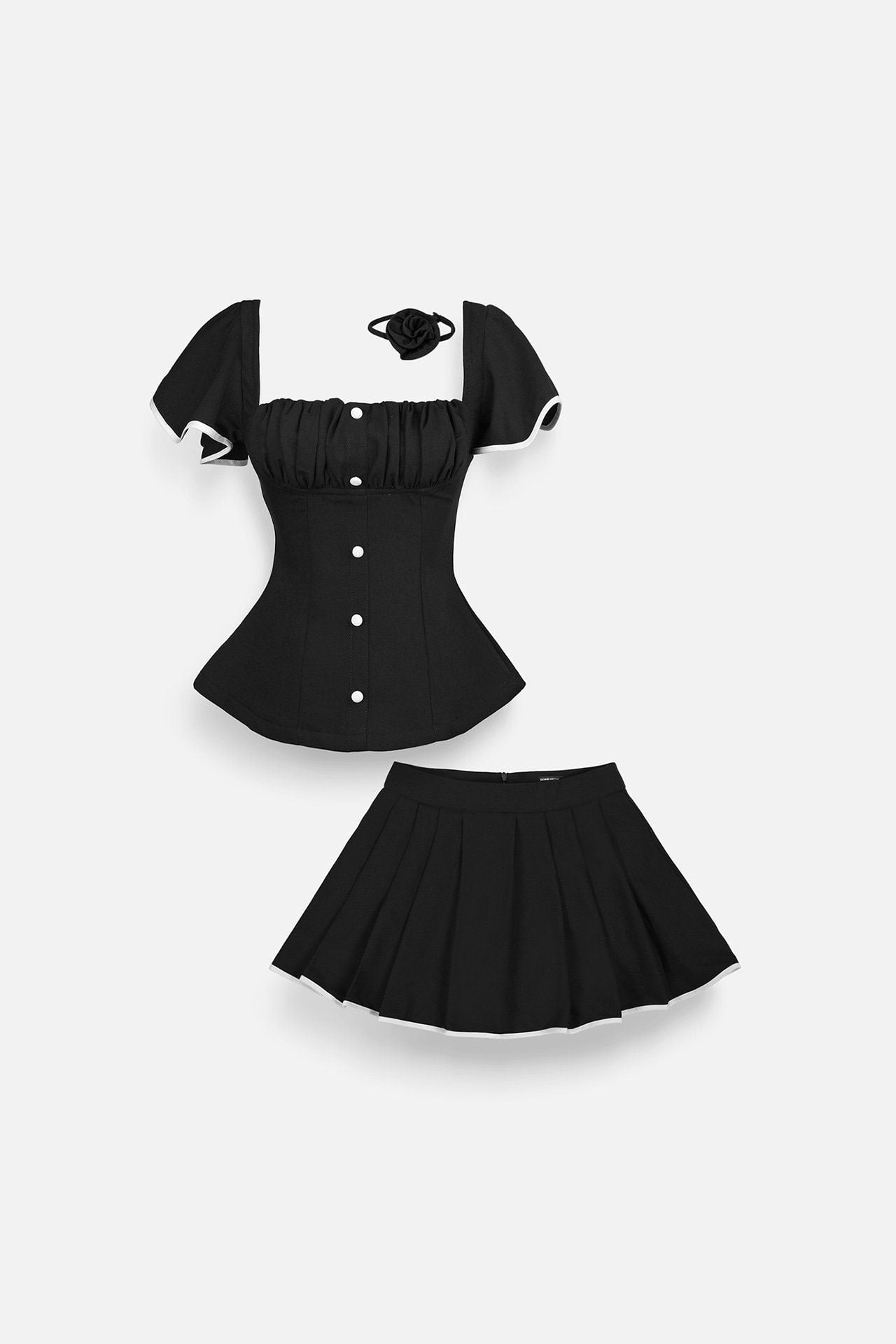 Set Square Neck Pleat Short Skirt