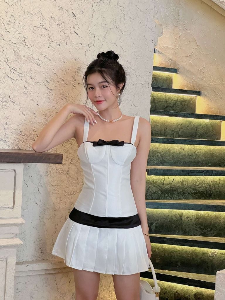  Đầm Ngắn Bowtie Loose Pleat 