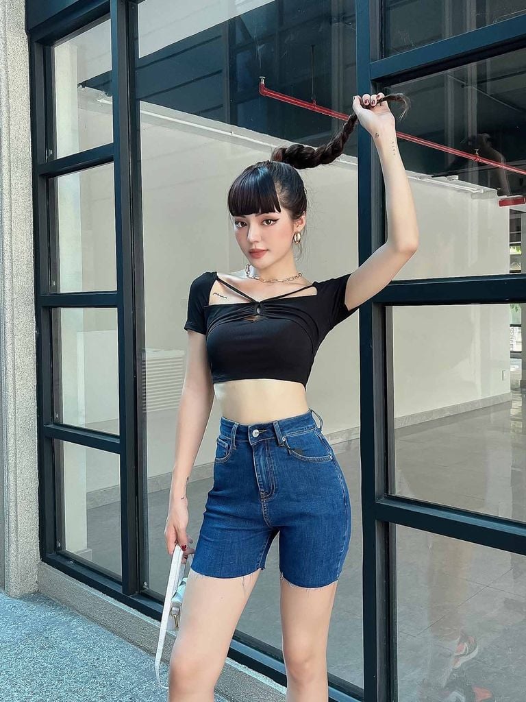  Áo Croptop Cut Out Shoulder 