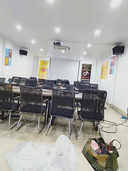 Loa cafe, Loa nhà hàng: lắp đặt tại phòng họp 14 Khúc Thừa Dụ, Cầu Giấy, Hà Nội.