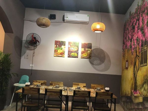 Loa cho quán Lu, 30 Đại Cồ Việt, Amply 4 - 6 vùng âm lượng, loa vệ tinh thùng gỗ, miễn phí vận chuyển lắp đặt, bảo hành dài hạn 5 năm.