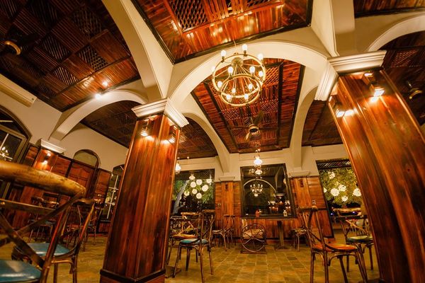 Loa Goldsound cho Trà Chanh Bụi Phố, số 8 An Dương Vương, Cốc Lếu,  Amply 4 - 6 vùng âm lượng, loa được thiết kế riêng cho không gian quán, miễn phí công lắp đặt, bảo hành dài hạn 5 năm.