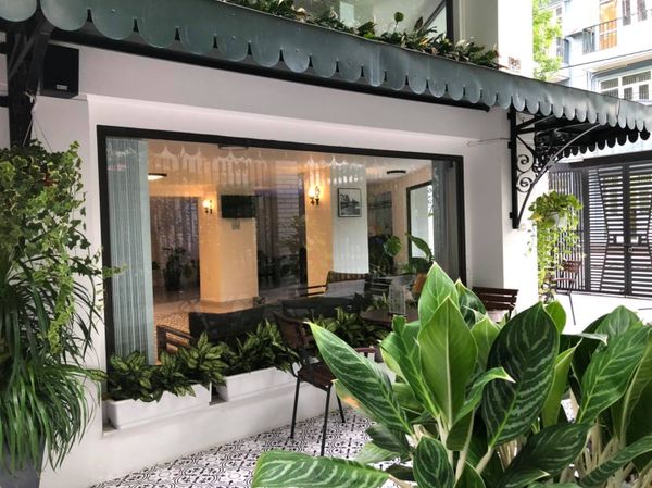 Loa Goldsound cho homestay MAPLE Garden, Trần Quốc Hoàn, amply 4 vùng 1800w, bluetooth 5.0, loa V25c-25w, loa được thiết kế riêng cho quán, bật lớn không tạp âm, miễn phí công lắp đặt, bảo hành dài hạn 5 năm.