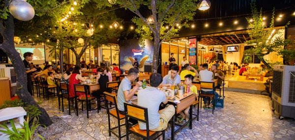 Lắp đặt hệ thống âm thanh cho Phố Vịt, Hoàng Quốc Việt, Cẩm Phả, Quảng Ninh