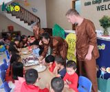 Loa cho trường học Kiddie Kollege Montessori Preschool: Âm ly có thể điều chỉnh được âm lượng của âm thanh phát ra cho từng khu vực trong lớp, âm thanh luôn rõ ràng, chuyên cho giảng dạy.